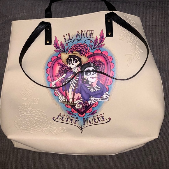 ✨ El Amor Nunca Muere - Disney/Pixar Coco Tote Bag ✨ - Picture 1 of 10